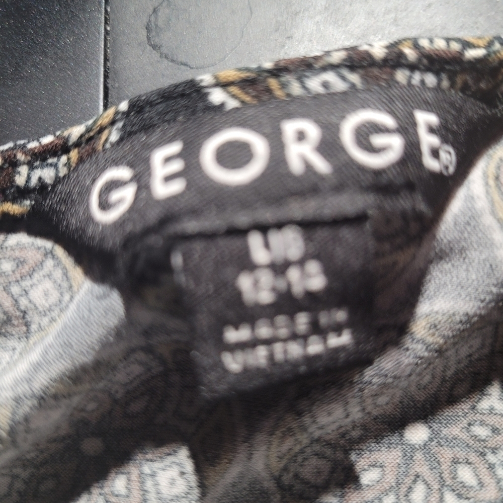 George large - Picture 2 of 3